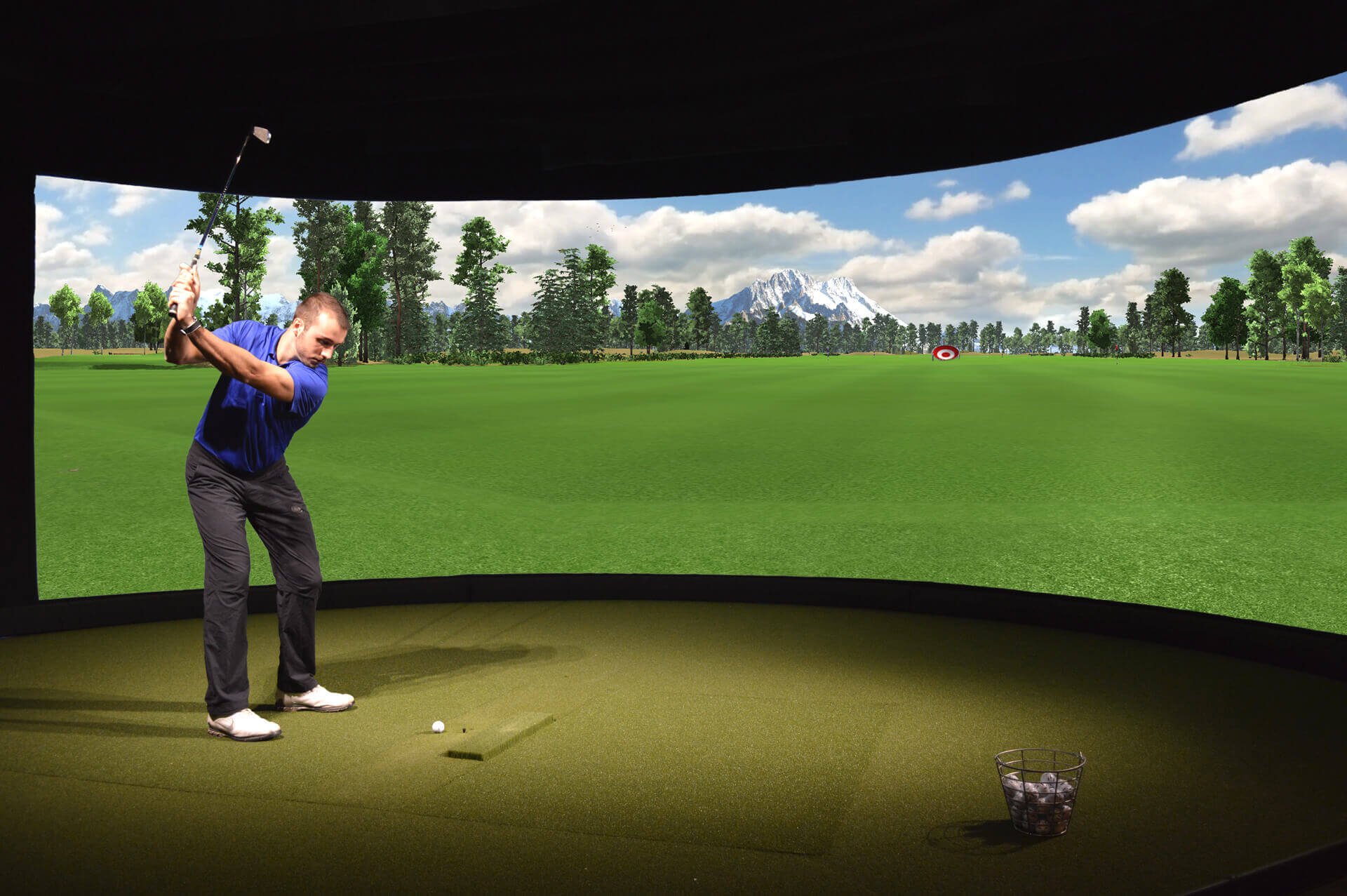 In-Home Simulators For Around-The-Clock Golf